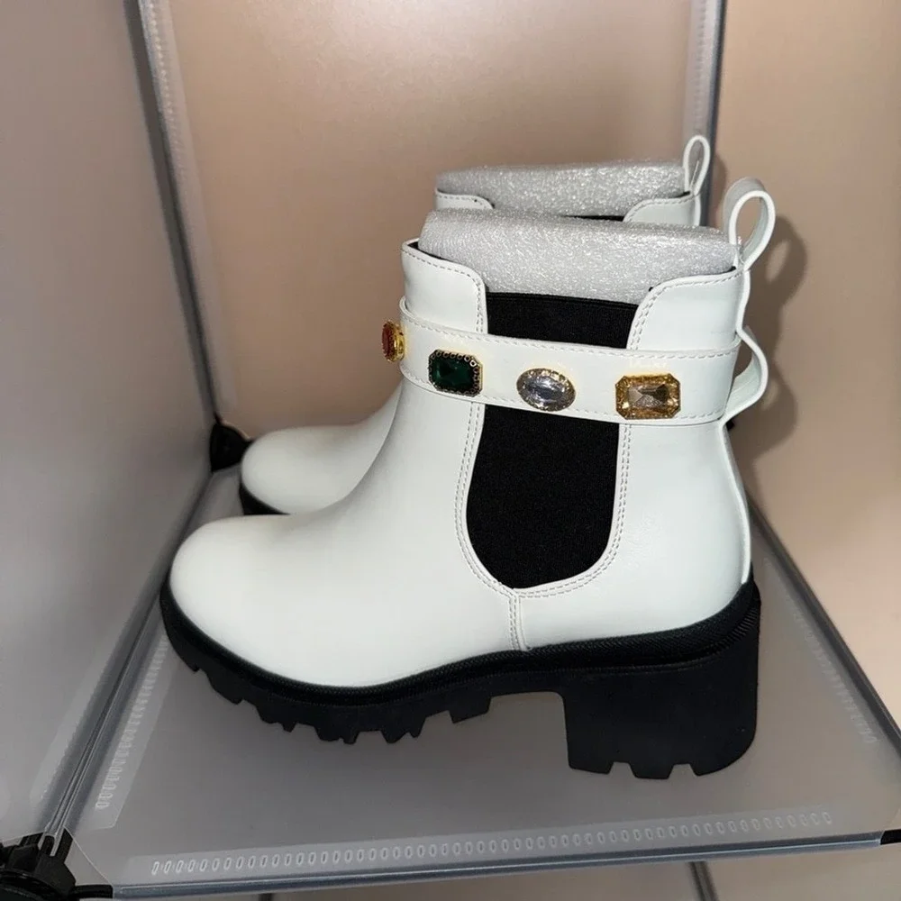 Forever Link Women's Chelsea Studded Strap Chunky Ankle Boots White Size 6
